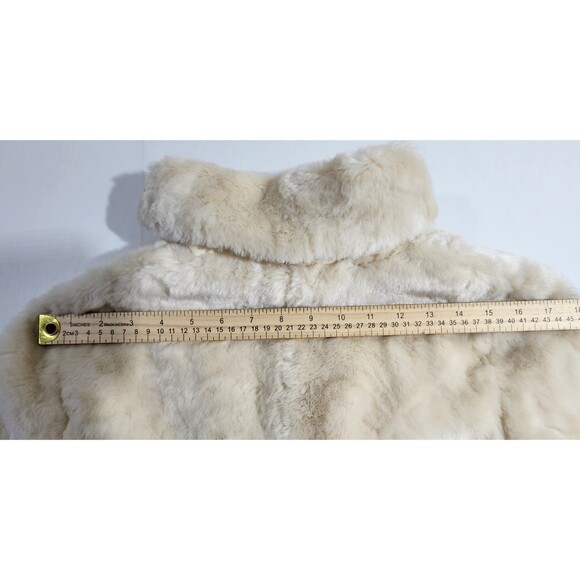 Beth Bowley Cream Faux Fur Jacket With Rose Accent Womens Size M Lined - Picture 15 of 15